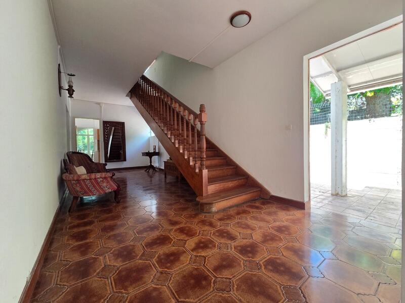 Villa - 236 m² - 7 pièces