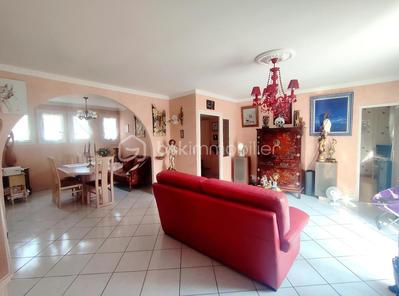 Maison traditionnelle - 106 m² - 4 pièces