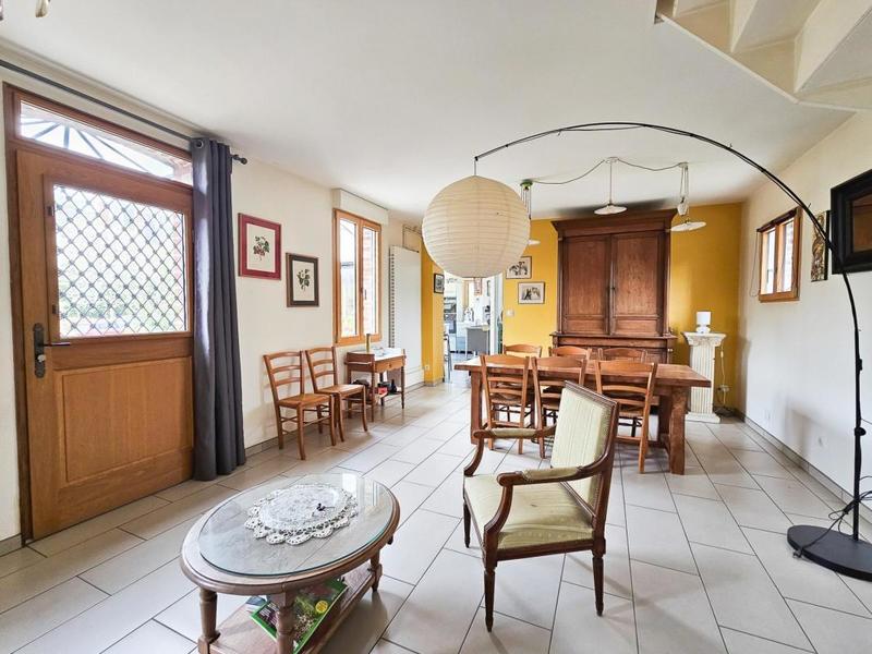 Maison - 102 m² - 4 pièces