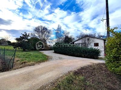 Maison - 227 m² - 6 pièces