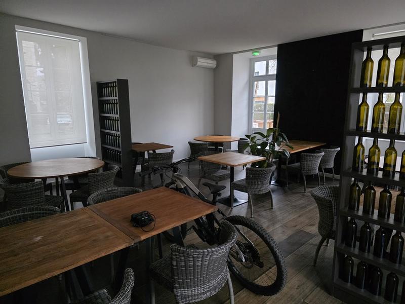 Fonds de commerce - 120 m²