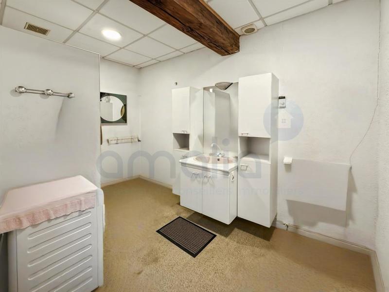 Maison - 369 m² - 11 pièces