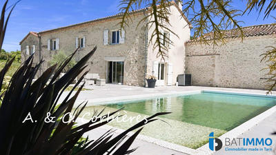 Maison - 308 m² - 8 pièces