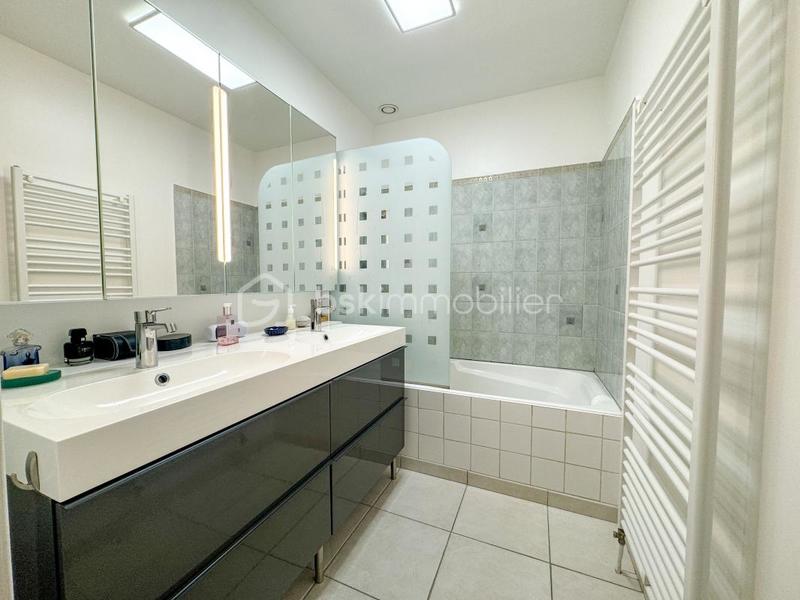 Maison - 112 m² - 6 pièces