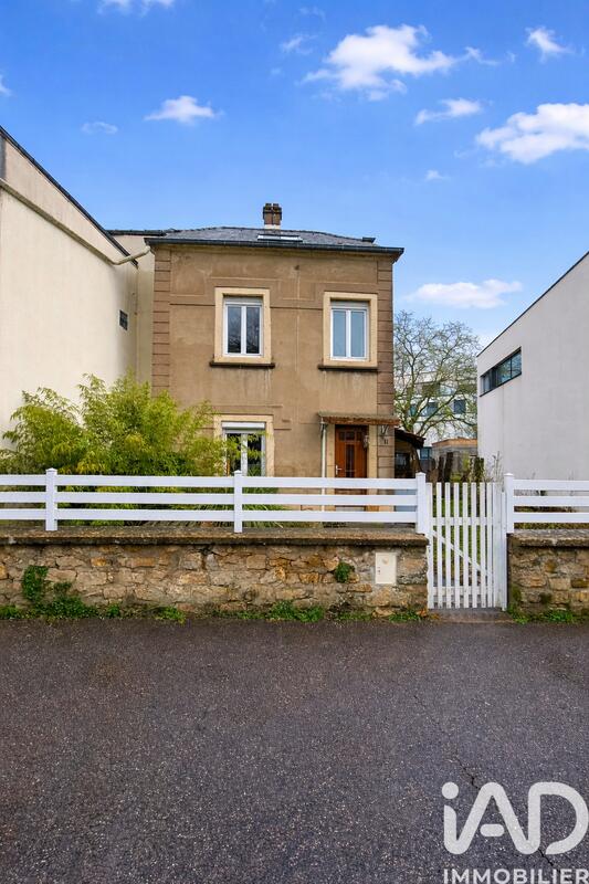 Maison - 90 m² - 4 pièces