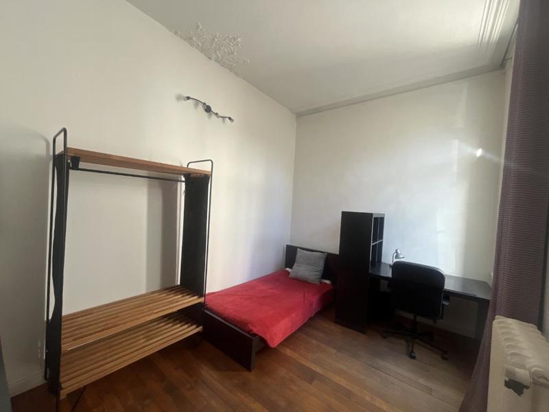 Chambre - 12 m² - 1 pièce