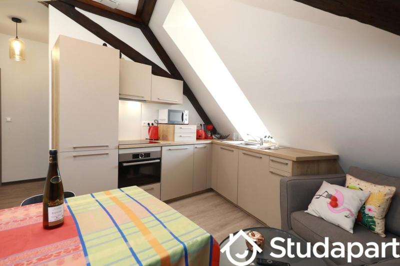 Chambre - 10 m² - 1 pièce