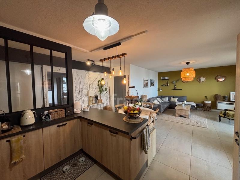 Appartement - 94 m² - 4 pièces