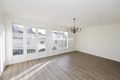 Appartement - 81 m² - 4 pièces