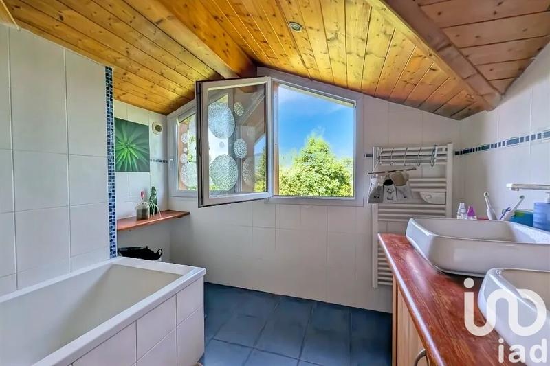 Maison - 135 m² - 7 pièces