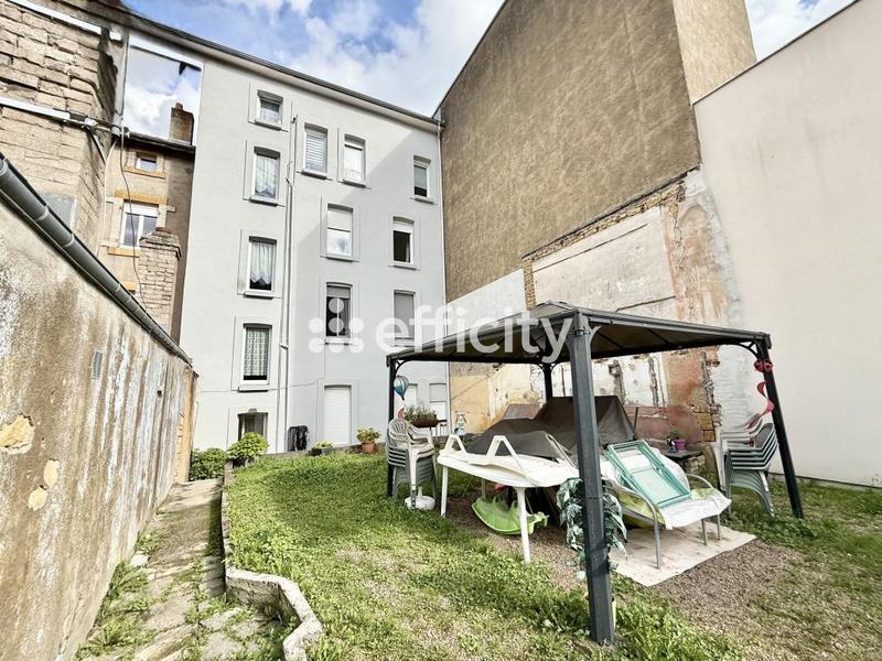 Immeuble - 365 m² - 15 pièces