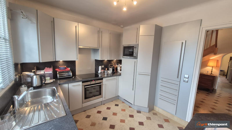 Maison - 170 m² - 6 pièces