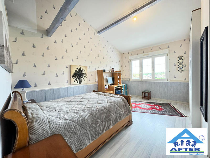 Maison - 346 m² - 8 pièces