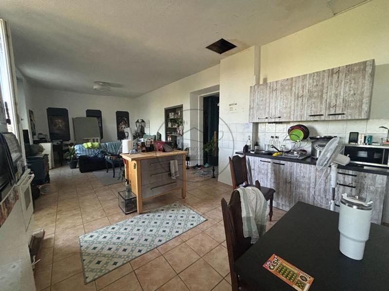 Immeuble - 700 m² - 30 pièces