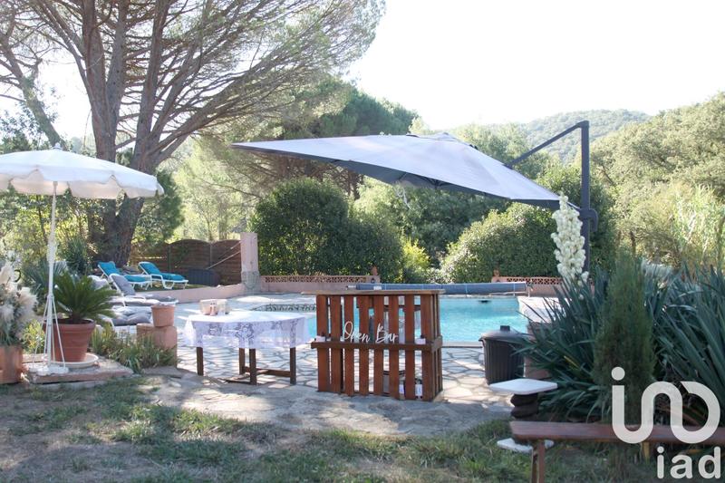 Maison - 248 m² - 8 pièces