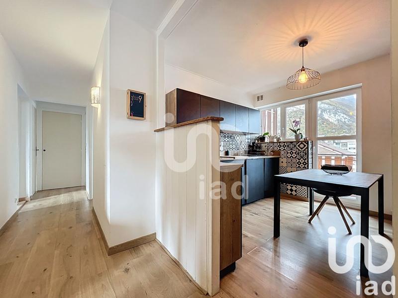 Appartement - 75 m² - 3 pièces