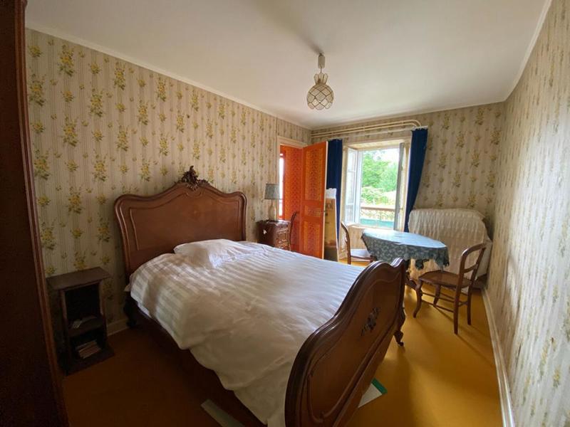 Maison - 300 m² - 15 pièces