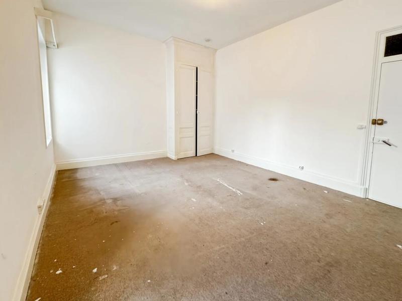 Maison - 316 m² - 20 pièces