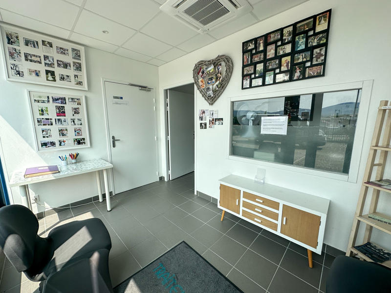 Fonds de commerce - Magasins - 340 m²