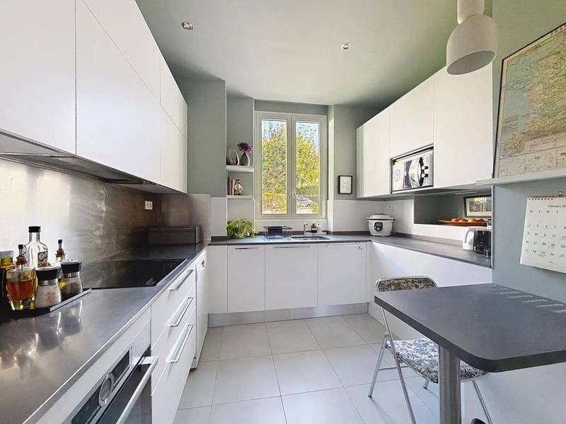 Appartement - 139 m² - 4 pièces