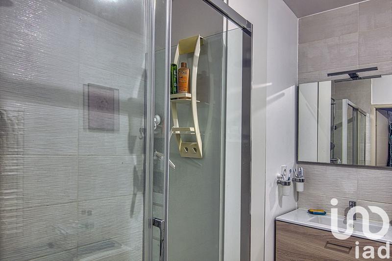 Appartement - 93 m² - 5 pièces