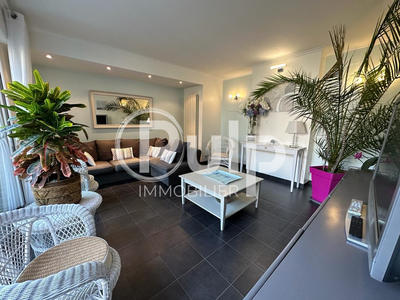 Maison - 178 m² - 8 pièces