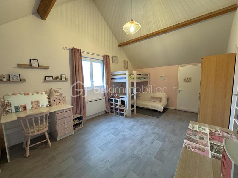 Maison traditionnelle - 169 m² - 7 pièces