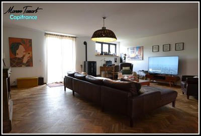 Maison - 220 m² - 4 pièces