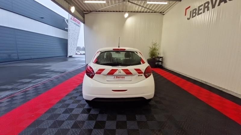 Peugeot 208 affaire Bluehdi 100 Ss Premium