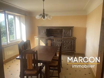 Maison - 104 m² - 6 pièces