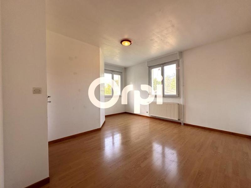 Maison - 177 m² - 7 pièces