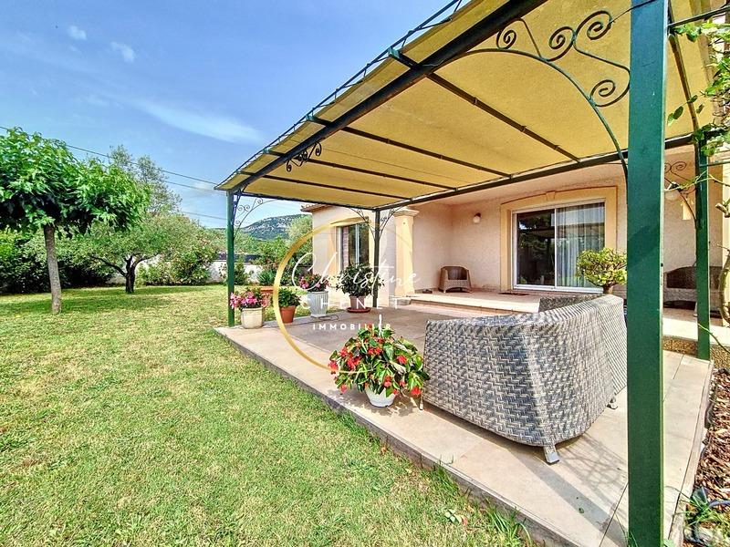 Maison - 190 m² - 7 pièces