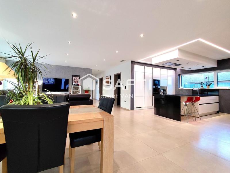 Maison - 160 m² - 6 pièces