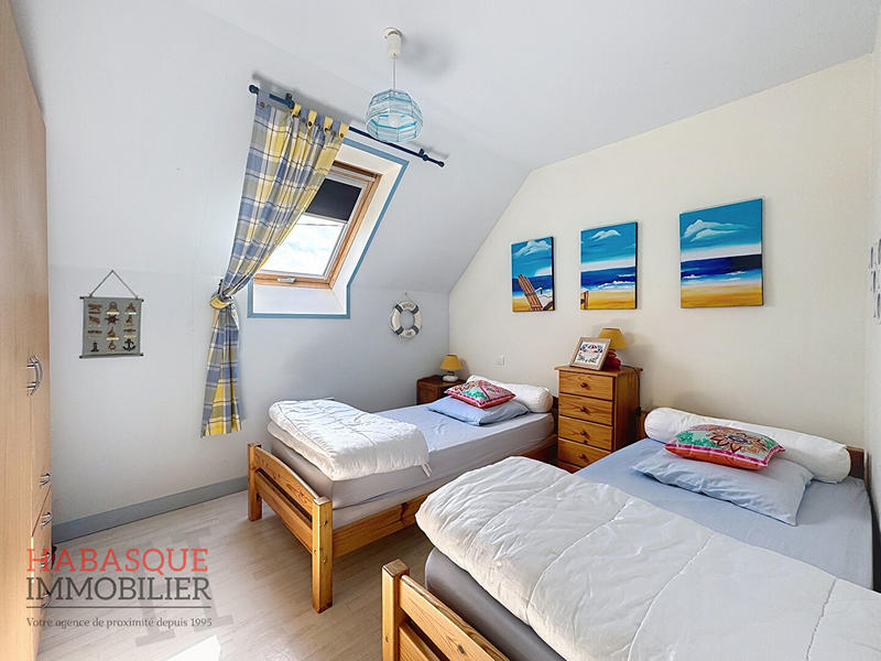 Maison - 253 m² - 12 pièces