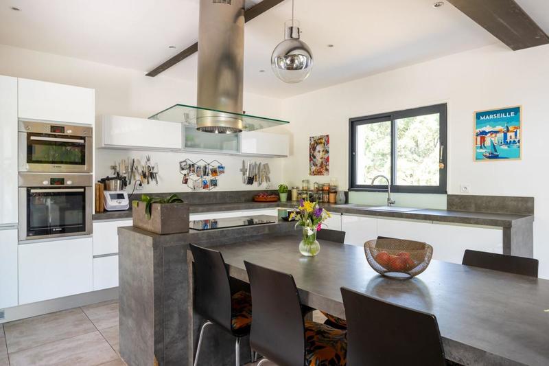 Villa - 235 m² - 2 pièces