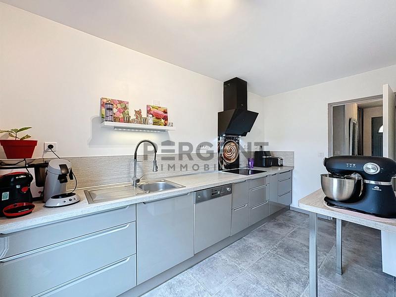 Maison - 81 m² - 4 pièces