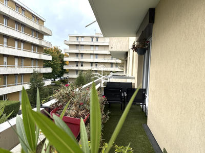 Appartement - 70 m² - 4 pièces