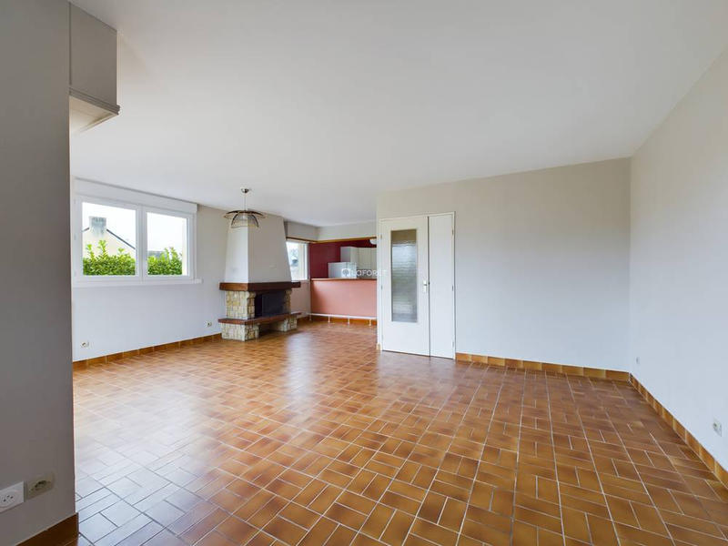 Maison - 101 m² - 6 pièces
