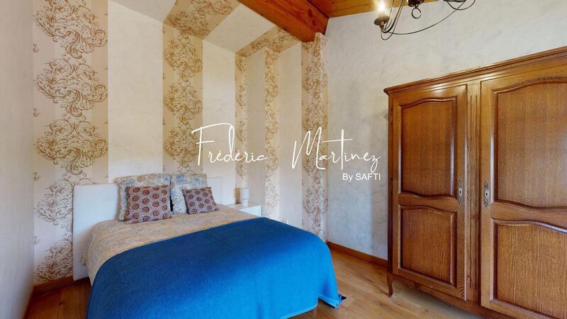 Maison - 213 m² - 5 pièces