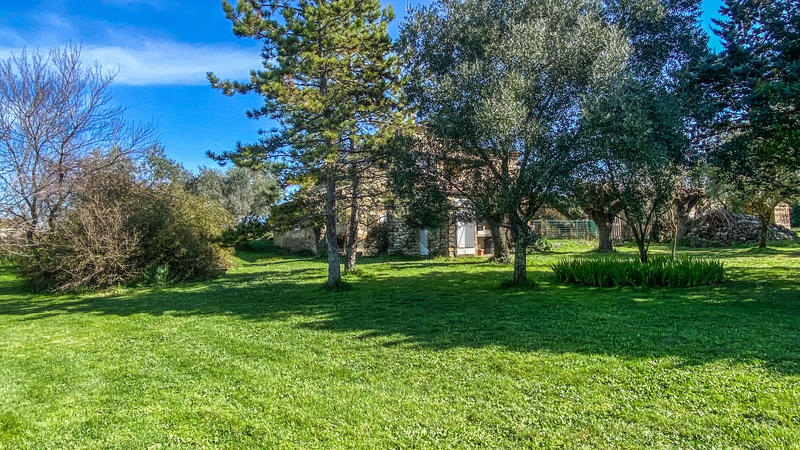 Mas - 185 m² - 7 pièces