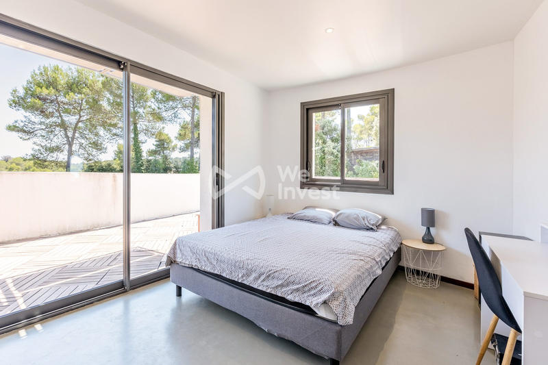 Maison contemporaine - 394 m² - 11 pièces