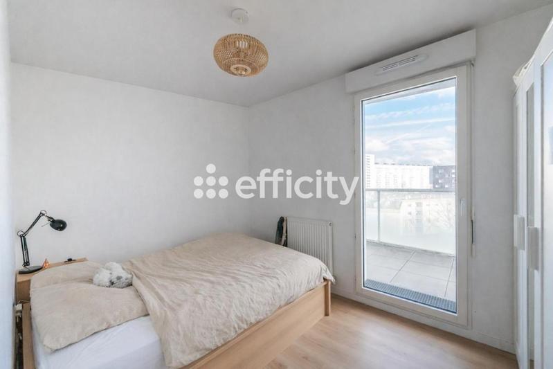 Appartement - 87 m² - 5 pièces