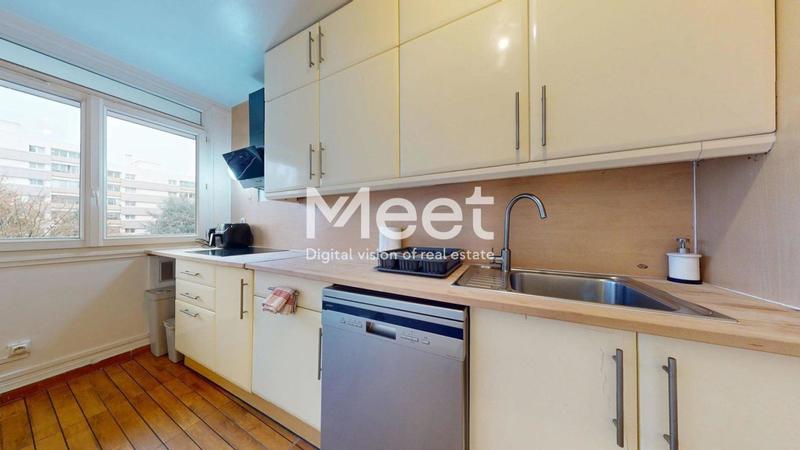 Appartement - 102 m² - 5 pièces