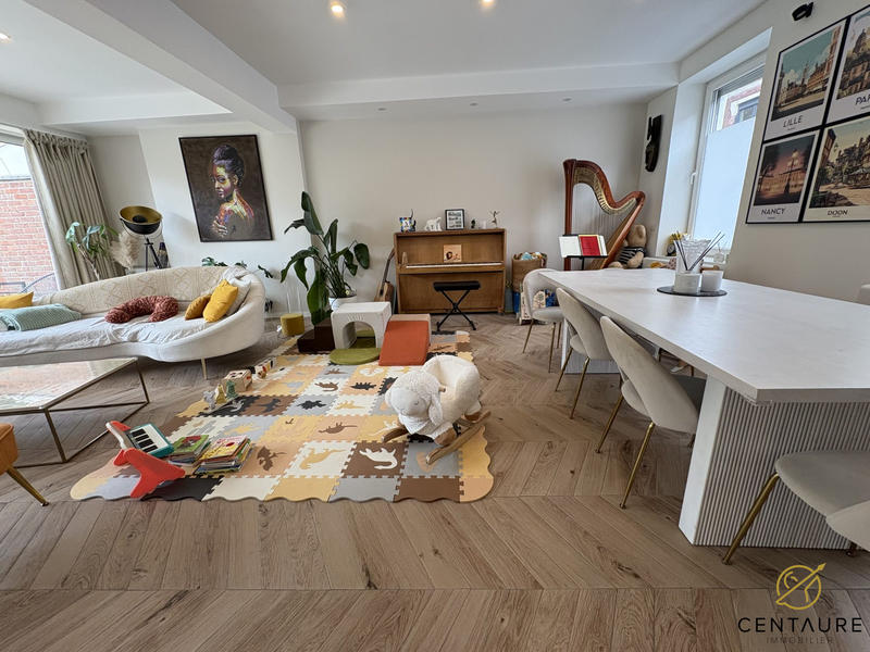 Maison ancienne - 211 m² - 6 pièces