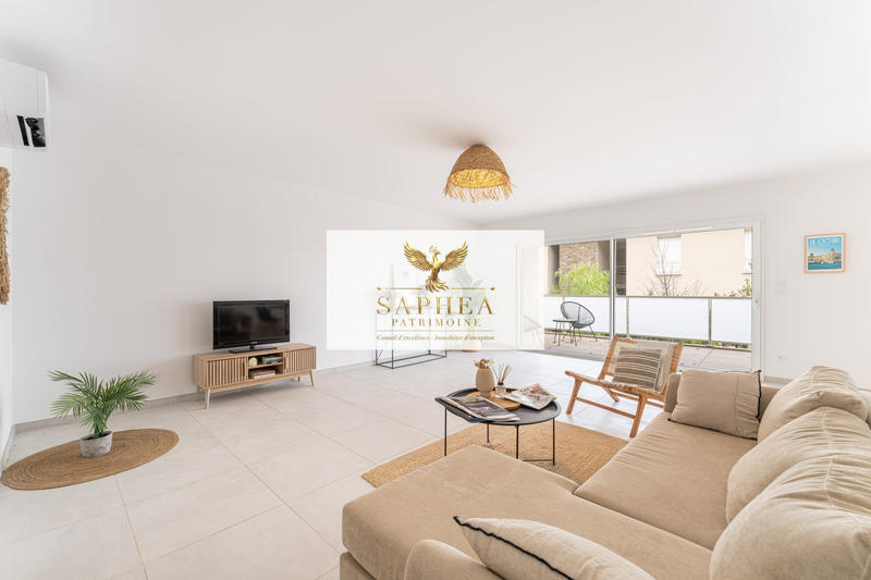 Appartement - 83 m² - 3 pièces