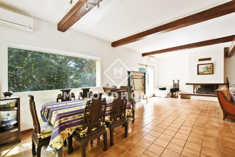 Propriété - 157 m² - 5 pièces