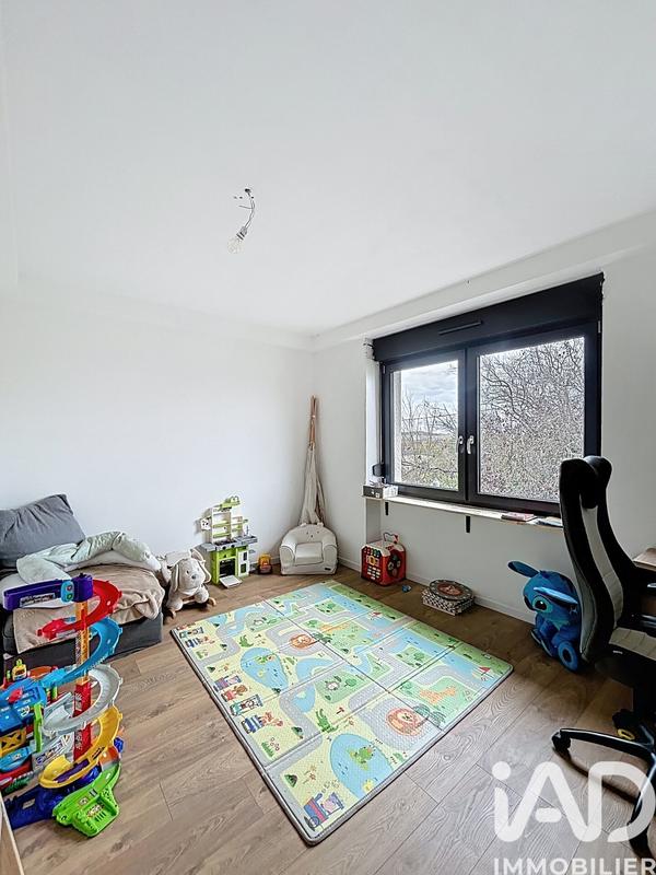 Maison - 202 m² - 9 pièces