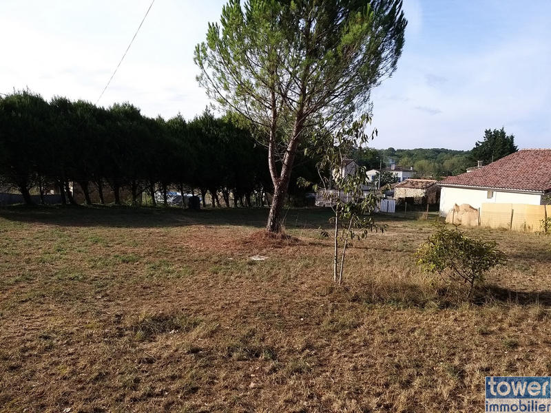 Terrain - 827 m²