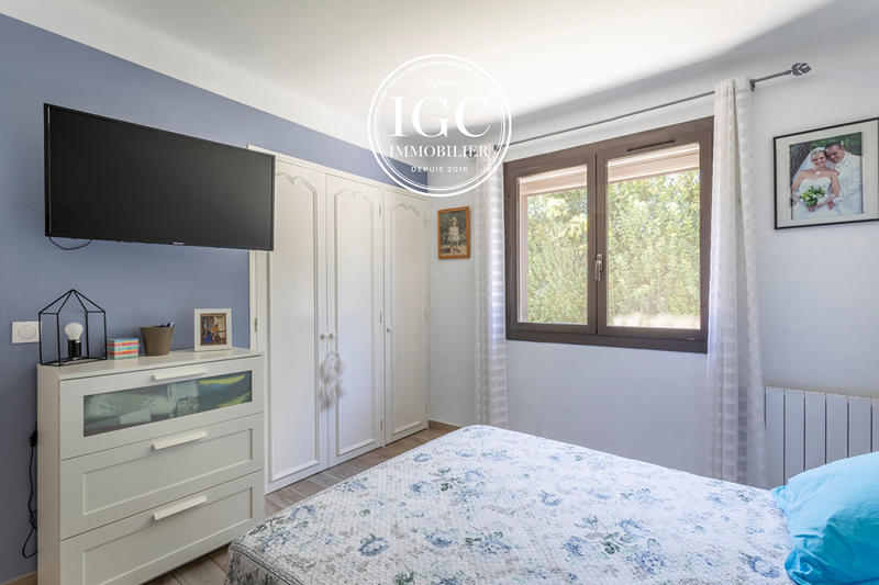 Local commercial - 103 m² - 4 pièces