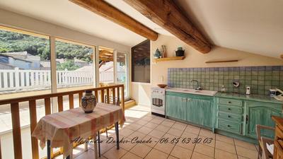 Maison - 217 m² - 8 pièces